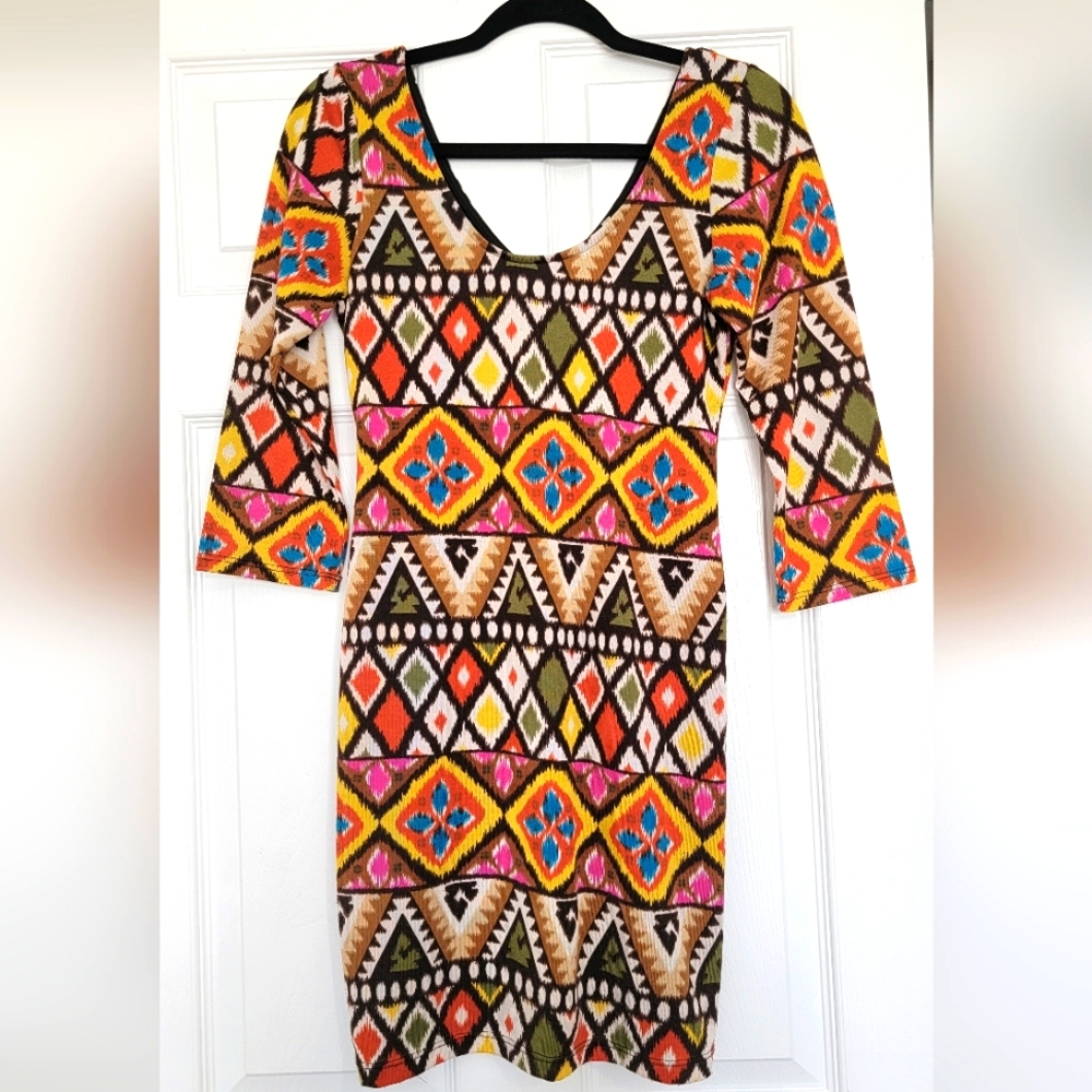 🎨 TRAC Geometric Multicolor Long Sleeve Dress – Size Small